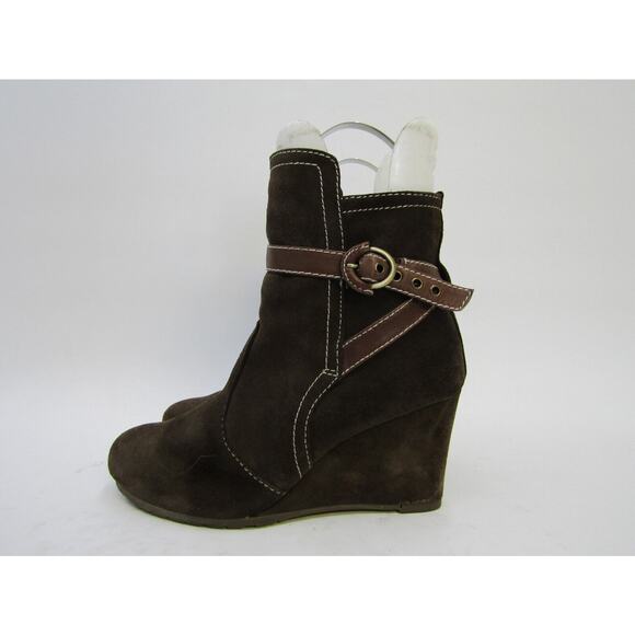 Tommy Hilfiger Womens Sz 6 M Brown Suede Wedge Buckle Ankle Fashion Boot Booties - Picture 1 of 11
